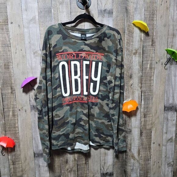 Obey Propoganda Vertical Camo T-Shirt - Picture 2 of 6